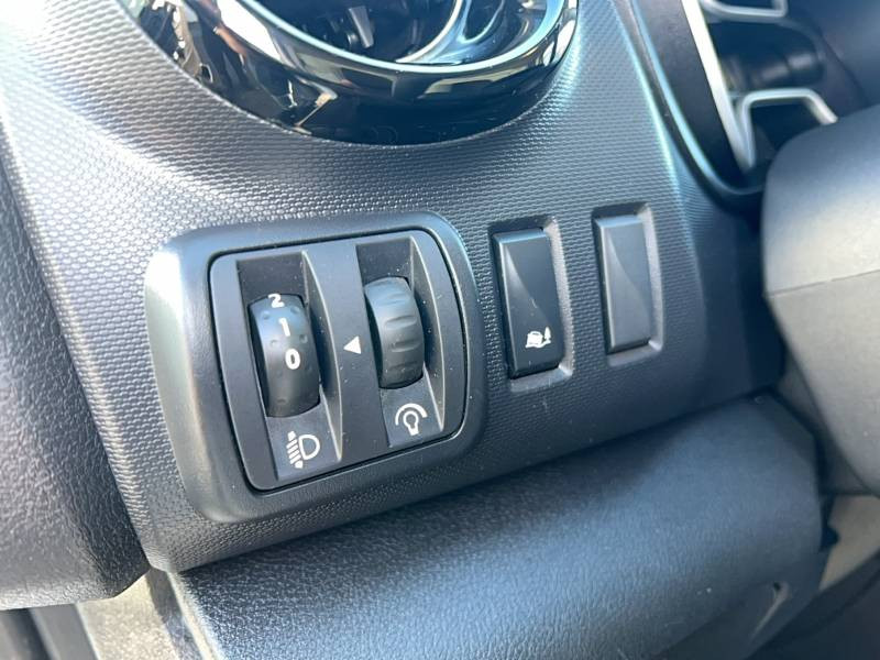 Renault Trafic FGN L1H1 1200 KG DCI 170 ENERGY EDC GRAND CONFORT 2020 - photo n°14 Renault Trafic FGN L1H1 1200 KG DCI 170 ENERGY EDC GRAND CONFORT  occasion à Villeneuve-sur-Lot - photo n°14