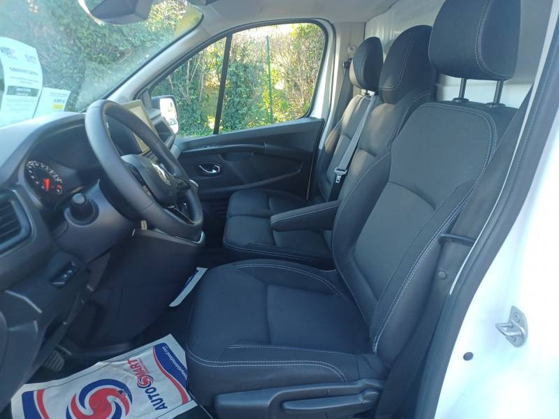 Renault Trafic FGN L1H1 2800 KG BLUE DCI 150 EDC GRAND CONFORT 2023 - photo n°9 Renault Trafic FGN L1H1 2800 KG BLUE DCI 150 EDC GRAND CONFORT  occasion à L'Isle-Jourdain - photo n°9