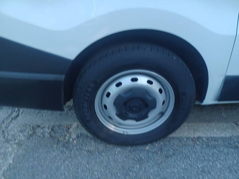 Renault Trafic FGN L1H1 2800 KG BLUE DCI 150 EDC GRAND CONFORT 2023 - photo n°20 Renault Trafic FGN L1H1 2800 KG BLUE DCI 150 EDC GRAND CONFORT  occasion à L'Isle-Jourdain - photo n°20