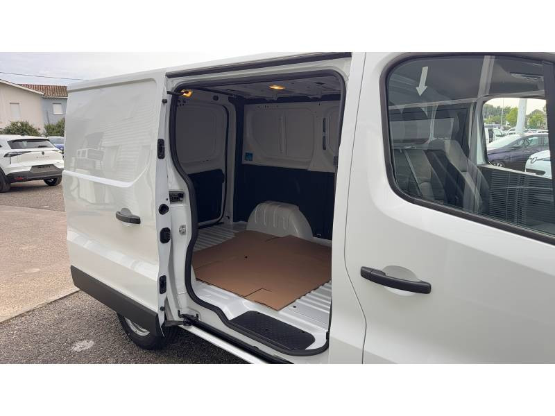 Renault Trafic FGN L1H1 3T BLUE DCI 130 GSR2 ADVANCE 2025 - photo n°19 Renault Trafic FGN L1H1 3T BLUE DCI 130 GSR2 ADVANCE  occasion à Agen - photo n°19