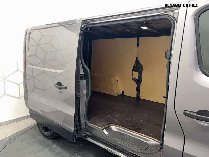 Renault Trafic FGN L2H1 1200 KG DCI 170 ENERGY EDC GRAND CONFORT 2020 - photo n°14 Renault Trafic FGN L2H1 1200 KG DCI 170 ENERGY EDC GRAND CONFORT  occasion à Orthez - photo n°14