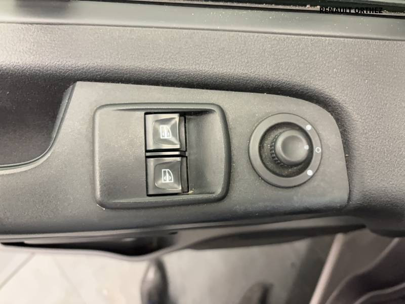 Renault Trafic FGN L2H1 1200 KG DCI 170 ENERGY EDC GRAND CONFORT 2020 - photo n°17 Renault Trafic FGN L2H1 1200 KG DCI 170 ENERGY EDC GRAND CONFORT  occasion à Orthez - photo n°17