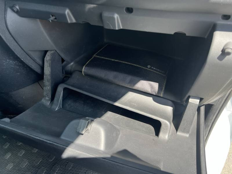 Renault Trafic FGN L2H1 1300 KG DCI 120 GRAND CONFORT 2021 - photo n°11 Renault Trafic FGN L2H1 1300 KG DCI 120 GRAND CONFORT  occasion à Biarritz - photo n°11