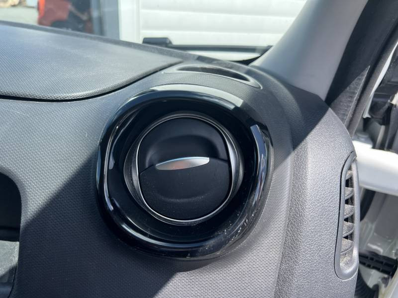 Renault Trafic FGN L2H1 1300 KG DCI 120 GRAND CONFORT 2021 - photo n°10 Renault Trafic FGN L2H1 1300 KG DCI 120 GRAND CONFORT  occasion à Biarritz - photo n°10