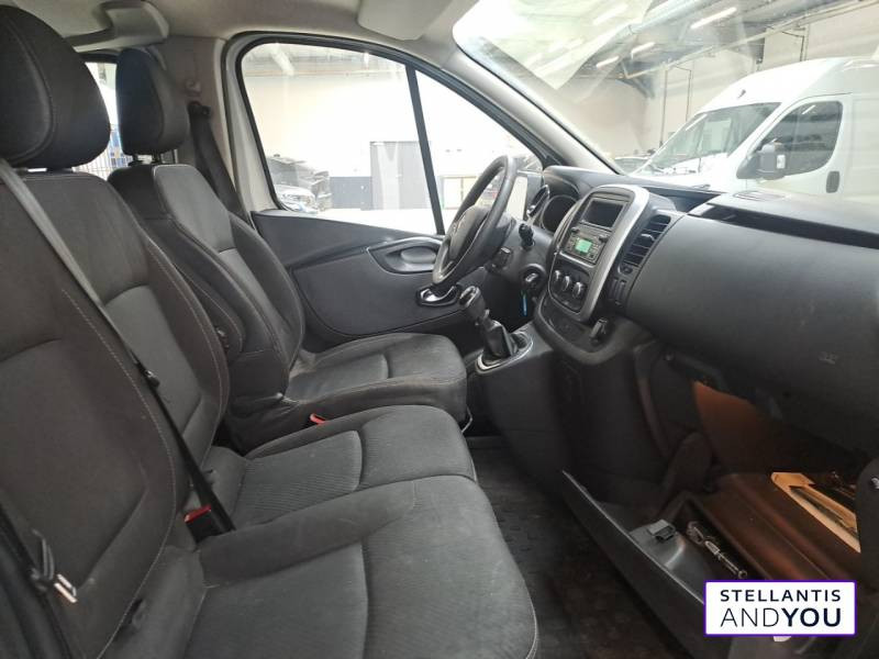 Renault Trafic FGN L2H1 1300 KG DCI 95 CONFORT  occasion  VILLENEUVE D'ASCQ - photo n8
