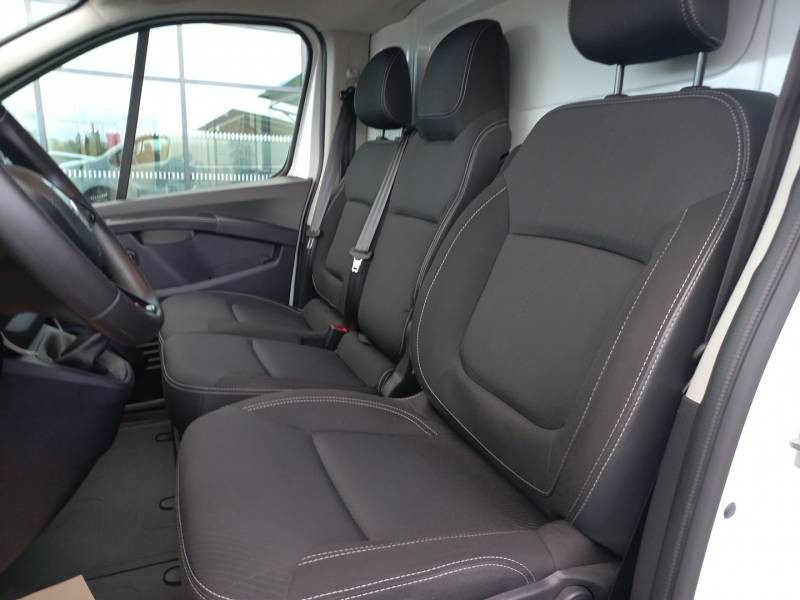 Renault Trafic FGN L2H1 3000 KG BLUE DCI 130 GRAND CONFORT 2023 - photo n°10 Renault Trafic FGN L2H1 3000 KG BLUE DCI 130 GRAND CONFORT  occasion à Langon - photo n°10