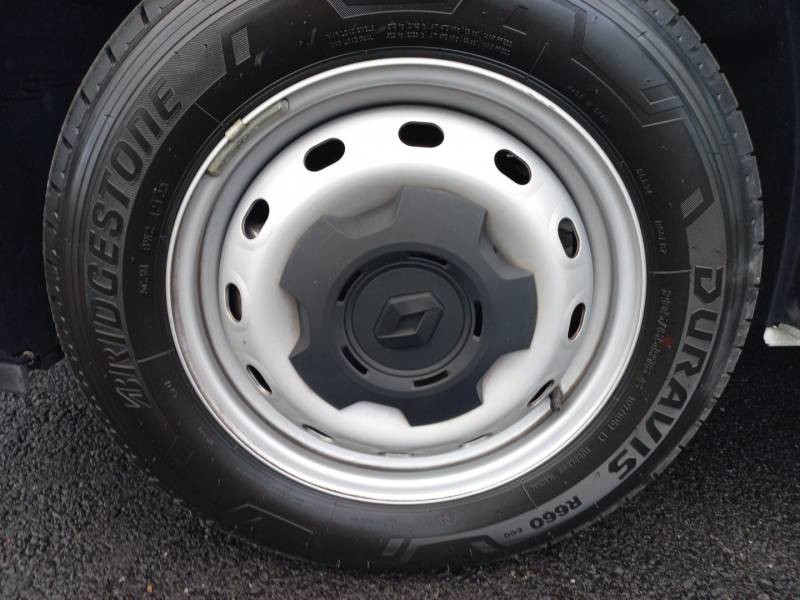 Renault Trafic FGN L2H1 3000 KG BLUE DCI 130 GRAND CONFORT 2023 - photo n°9 Renault Trafic FGN L2H1 3000 KG BLUE DCI 130 GRAND CONFORT  occasion à Langon - photo n°9