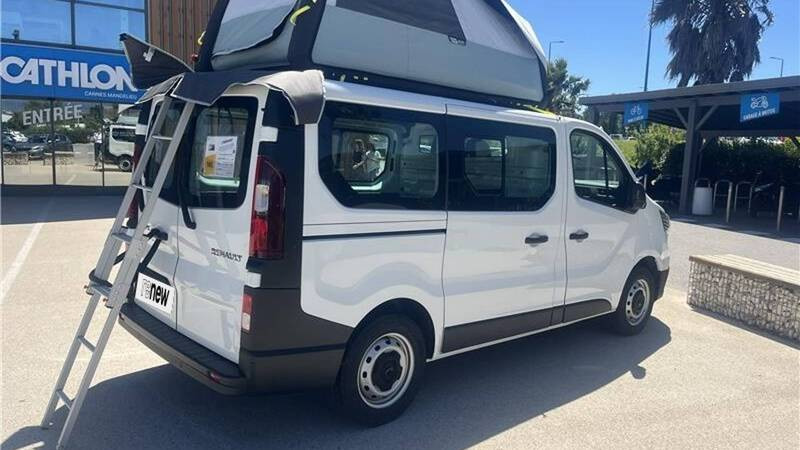 Renault Trafic FOURGON TRAFIC FGN L1H1 2800 KG BLUE DCI 130  occasion  CANNES - photo n4