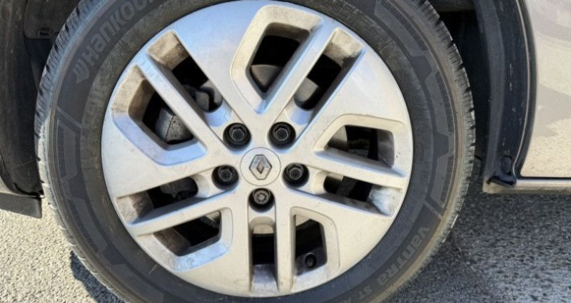 Renault Trafic III NAVETTE L2 1.6 DCI 125CH ENERGY SPACECLASS 8 PLACES 2018 - photo n°6 Renault Trafic III NAVETTE L2 1.6 DCI 125CH ENERGY SPACECLASS 8 PLACES  occasion à FUVEAU - photo n°6