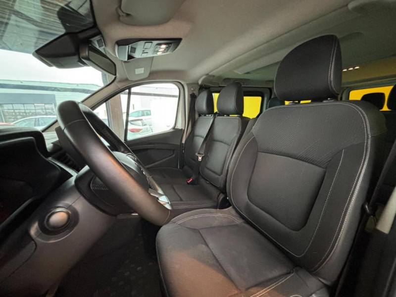 Renault Trafic L2 dCi 150 Energy S&S EDC Intens  occasion à Brives-Charensac - photo n°6