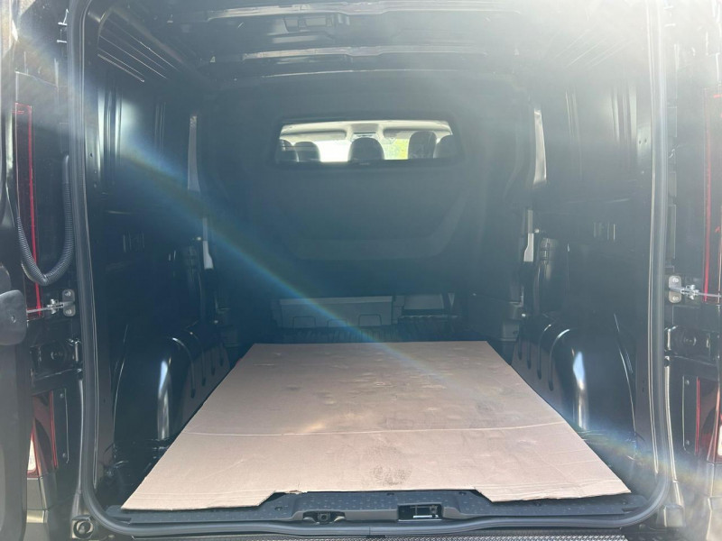 Renault Trafic L2H1 3000 Kg 2.0 Blue dCi - 170 - BVA 2025  III CABINE APPRO 2025 - photo n°12 Renault Trafic L2H1 3000 Kg 2.0 Blue dCi - 170 - BVA 2025  III CABINE APPRO  occasion à Ganges - photo n°12