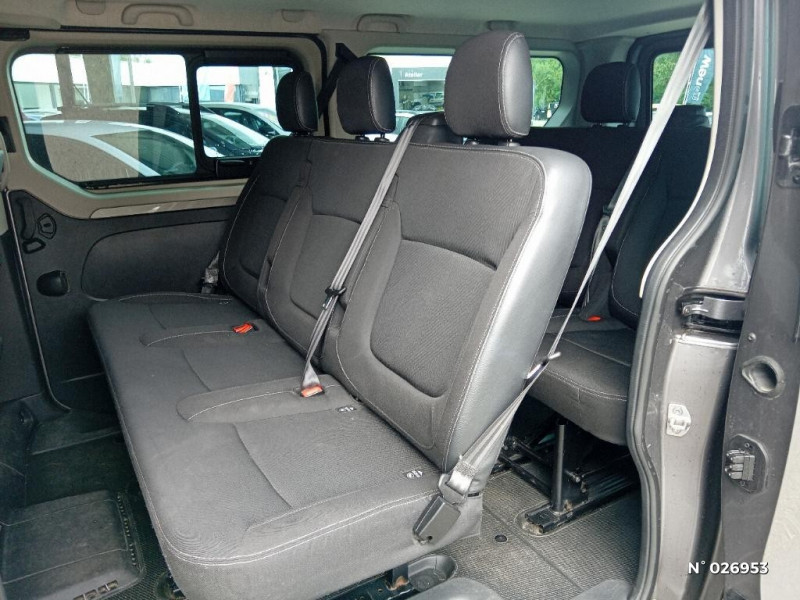 Renault Trafic Trafic Combi L2 dCi 145 Energy S&S Intens 2 2019 - photo n°11 Renault Trafic Trafic Combi L2 dCi 145 Energy S&S Intens 2  occasion à Gournay-en-Bray - photo n°11