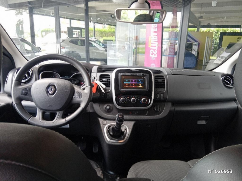 Renault Trafic Trafic Combi L2 dCi 145 Energy S&S Intens 2 2019 - photo n°9 Renault Trafic Trafic Combi L2 dCi 145 Energy S&S Intens 2  occasion à Gournay-en-Bray - photo n°9