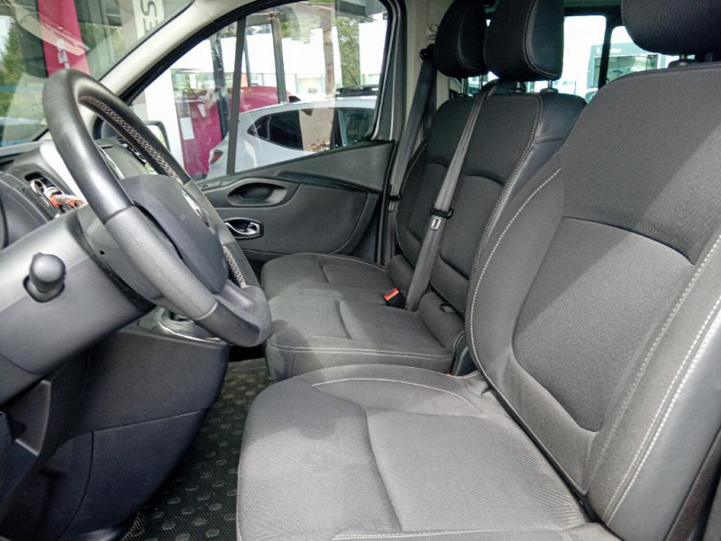 Renault Trafic Trafic Combi L2 dCi 145 Energy S&S Intens 2 2019 - photo n°17 Renault Trafic Trafic Combi L2 dCi 145 Energy S&S Intens 2  occasion à Gournay-en-Bray - photo n°17