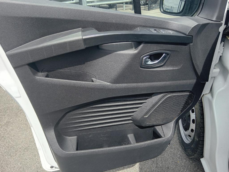 Renault Trafic TRAFIC FGN L1H1 2800 KG BLUE DCI 130 GRAND CONFORT 2023 - photo n°19 Renault Trafic TRAFIC FGN L1H1 2800 KG BLUE DCI 130 GRAND CONFORT  occasion à Crépy-en-Valois - photo n°19