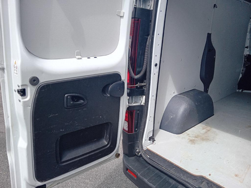Renault Trafic TRAFIC FGN L1H1 2800 KG BLUE DCI 130 GRAND CONFORT 2023 - photo n°17 Renault Trafic TRAFIC FGN L1H1 2800 KG BLUE DCI 130 GRAND CONFORT  occasion à Crépy-en-Valois - photo n°17