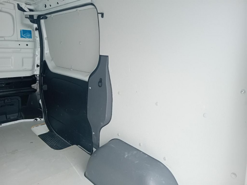 Renault Trafic TRAFIC FGN L1H1 2800 KG BLUE DCI 130 GRAND CONFORT 2023 - photo n°16 Renault Trafic TRAFIC FGN L1H1 2800 KG BLUE DCI 130 GRAND CONFORT  occasion à Crépy-en-Valois - photo n°16