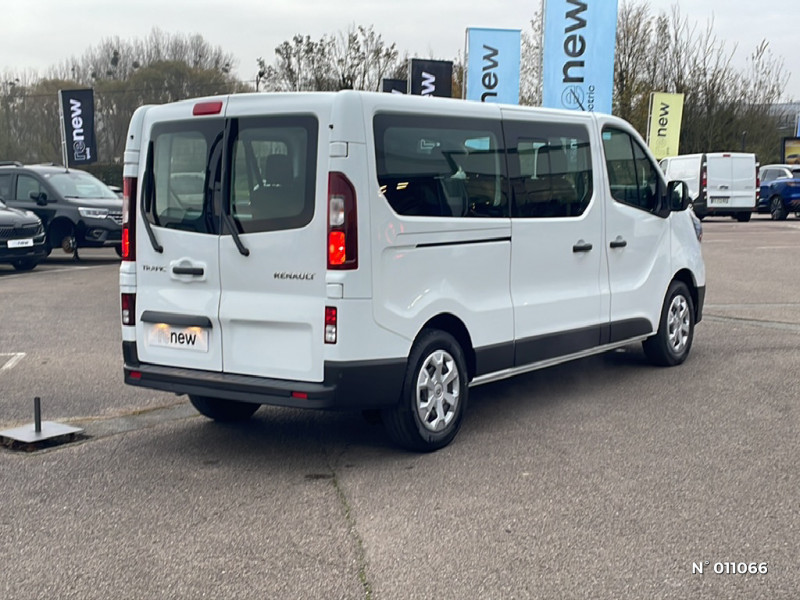 Renault Trafic TRAFIC L2 DCI 150CV 9 PLACES ENERGY S&S ZEN TVA RECUPERABLE  2023 - photo n°4 Renault Trafic TRAFIC L2 DCI 150CV 9 PLACES ENERGY S&S ZEN TVA RECUPERABLE   occasion à LA CHAPELLE-LONGUEVILLE - photo n°4