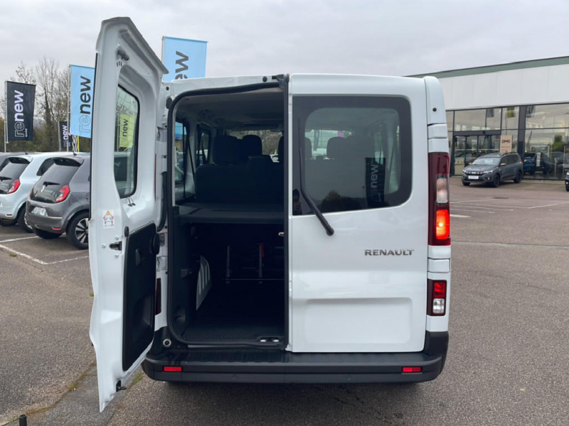Renault Trafic TRAFIC L2 DCI 150CV 9 PLACES ENERGY S&S ZEN TVA RECUPERABLE  2023 - photo n°16 Renault Trafic TRAFIC L2 DCI 150CV 9 PLACES ENERGY S&S ZEN TVA RECUPERABLE   occasion à LA CHAPELLE-LONGUEVILLE - photo n°16