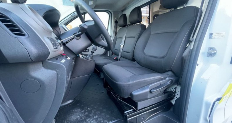Renault Trafic vu ambulance type assu 1.6l dci 145ch l1h1 norme nf 1789 bra  occasion  tampes - photo n6