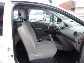Renault Twingo II 1.2 LEV 16V 75CH EXPRESSION ECO�  occasion � Toulouse - photo n�8