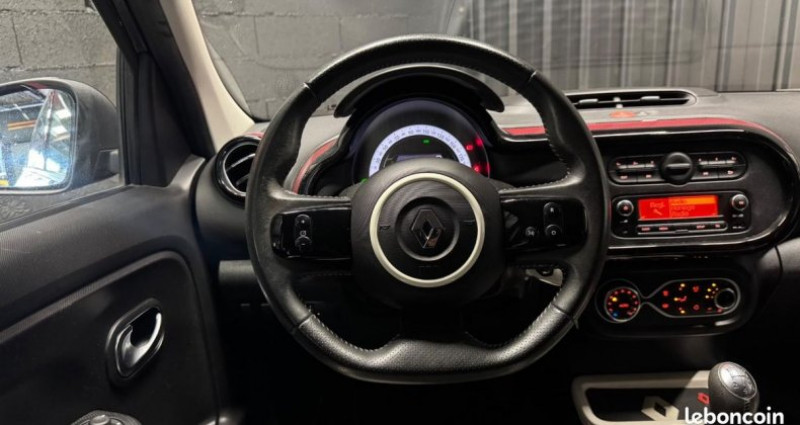 Renault Twingo 1.0 SCE 70 RED NIGHT START-STOP 2018 - photo n°4 Renault Twingo 1.0 SCE 70 RED NIGHT START-STOP  occasion à Lavilledieu - photo n°4