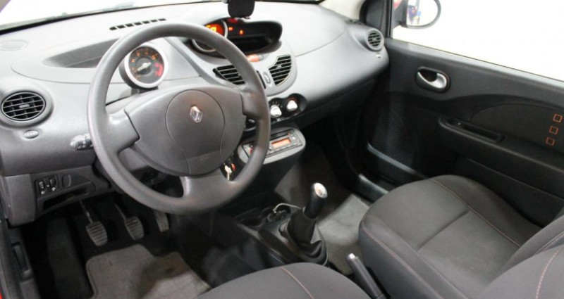 Renault Twingo 1.2i TCe - 100 II BERLINE Dynamique 2009 - photo n°7 Renault Twingo 1.2i TCe - 100 II BERLINE Dynamique  occasion à Saint André de corcy - photo n°7