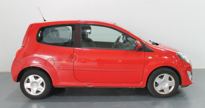 Renault Twingo 1.2i TCe - 100 II BERLINE Dynamique 2009 - photo n°3 Renault Twingo 1.2i TCe - 100 II BERLINE Dynamique  occasion à Saint André de corcy - photo n°3