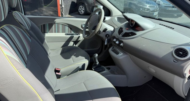 Renault Twingo II 1.5 DCI 75CH ZEN ECO² 2014 - photo n°3 Renault Twingo II 1.5 DCI 75CH ZEN ECO²  occasion à Morsang Sur Orge - photo n°3