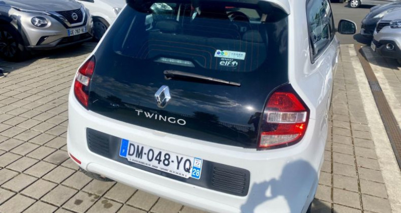 Renault Twingo III 1.0 70 CH SCE ECO 2 ZEN 2014 - photo n°5 Renault Twingo III 1.0 70 CH SCE ECO 2 ZEN  occasion à NOUVOITOU - photo n°5