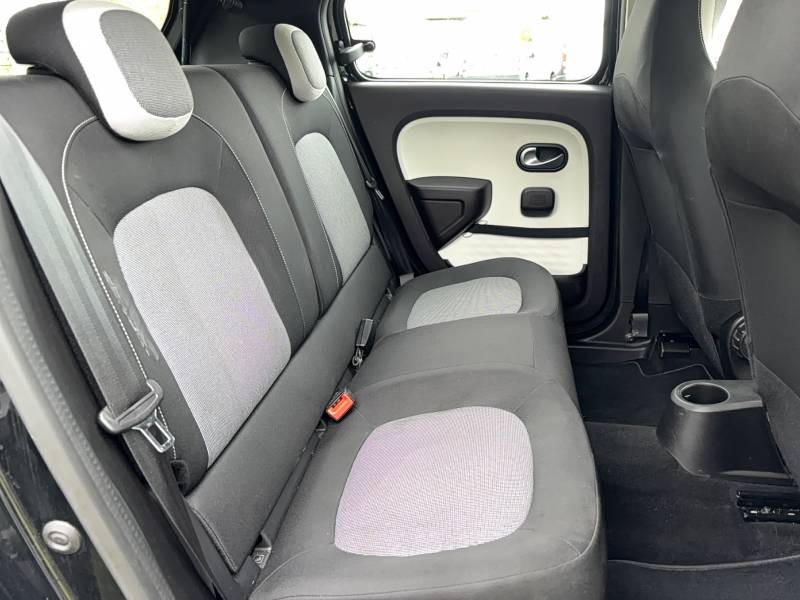 Renault Twingo III E-Tech Equilibre 2023 - photo n°8 Renault Twingo III E-Tech Equilibre  occasion à Tonneins - photo n°8