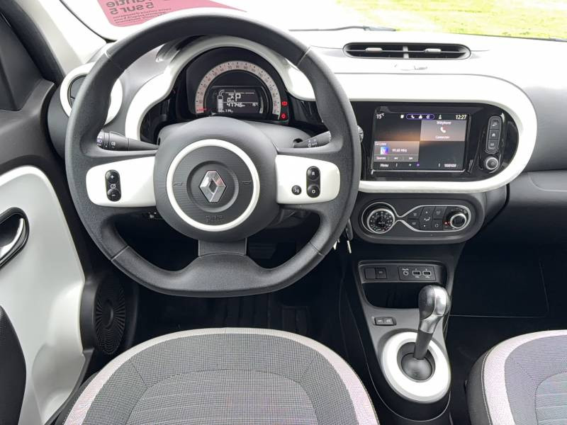 Renault Twingo III E-Tech Equilibre 2023 - photo n°16 Renault Twingo III E-Tech Equilibre  occasion à Tonneins - photo n°16