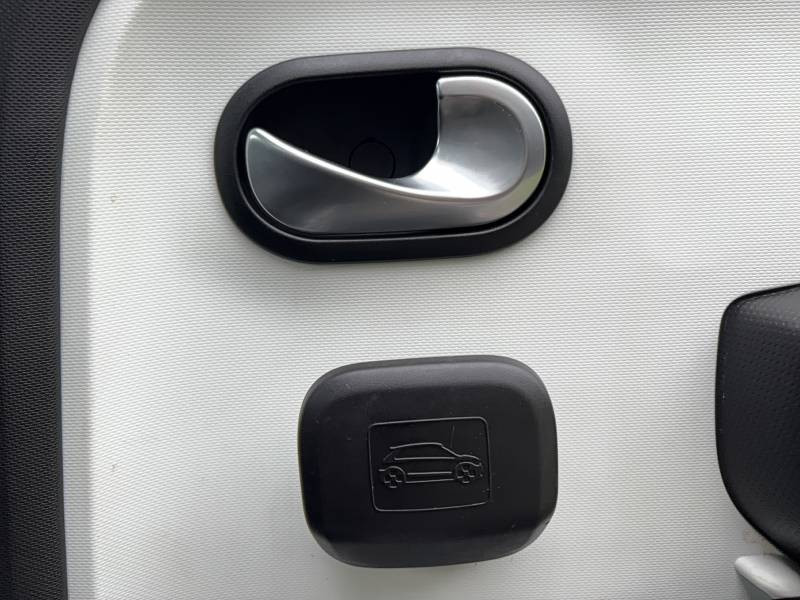 Renault Twingo III E-Tech Equilibre 2023 - photo n°9 Renault Twingo III E-Tech Equilibre  occasion à Tonneins - photo n°9