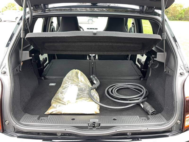 Renault Twingo III E-Tech Equilibre 2023 - photo n°13 Renault Twingo III E-Tech Equilibre  occasion à Tonneins - photo n°13