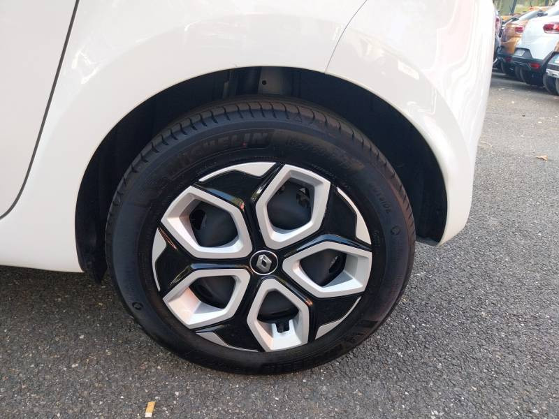 Renault Twingo III E-Tech Equilibre 2022 - photo n°17 Renault Twingo III E-Tech Equilibre  occasion à L'Isle-Jourdain - photo n°17