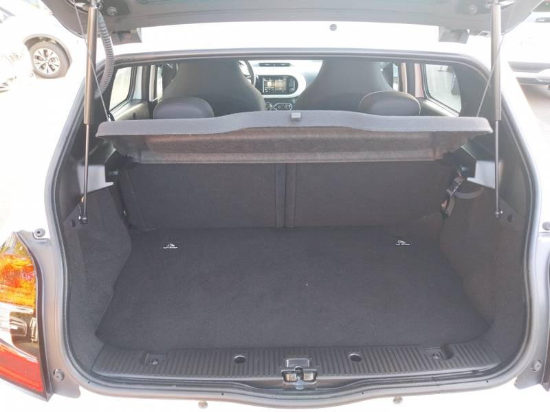 Renault Twingo III E-Tech Equilibre 2022 - photo n°15 Renault Twingo III E-Tech Equilibre  occasion à L'Isle-Jourdain - photo n°15