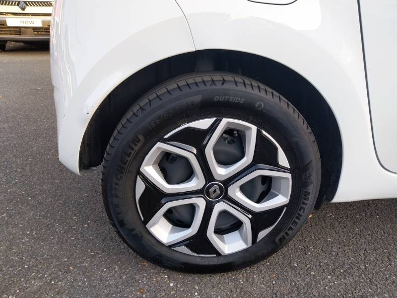 Renault Twingo III E-Tech Equilibre 2022 - photo n°16 Renault Twingo III E-Tech Equilibre  occasion à L'Isle-Jourdain - photo n°16