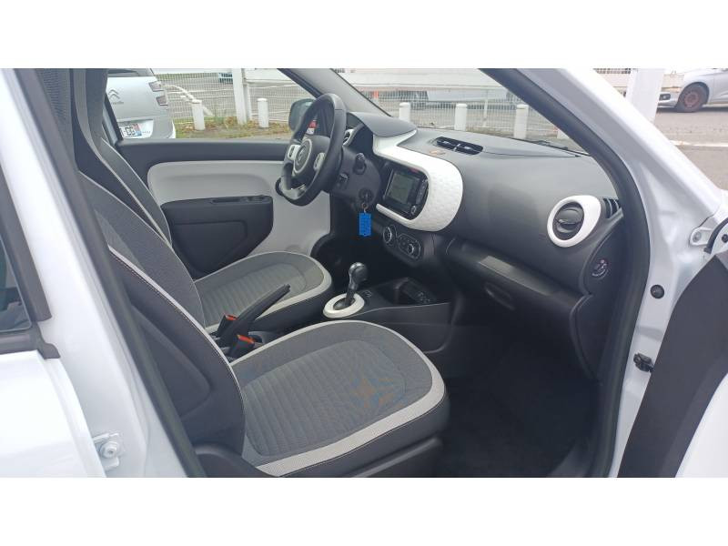 Renault Twingo III E-Tech Equilibre 2022 - photo n°12 Renault Twingo III E-Tech Equilibre  occasion à Toulouse - photo n°12