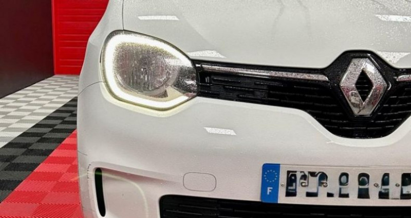 Renault Twingo III Phase 2 ZE 80 cv 22 Kwh ELECTRIQUE ACHAT INTEGRAL  occasion  Chalezeule - photo n7