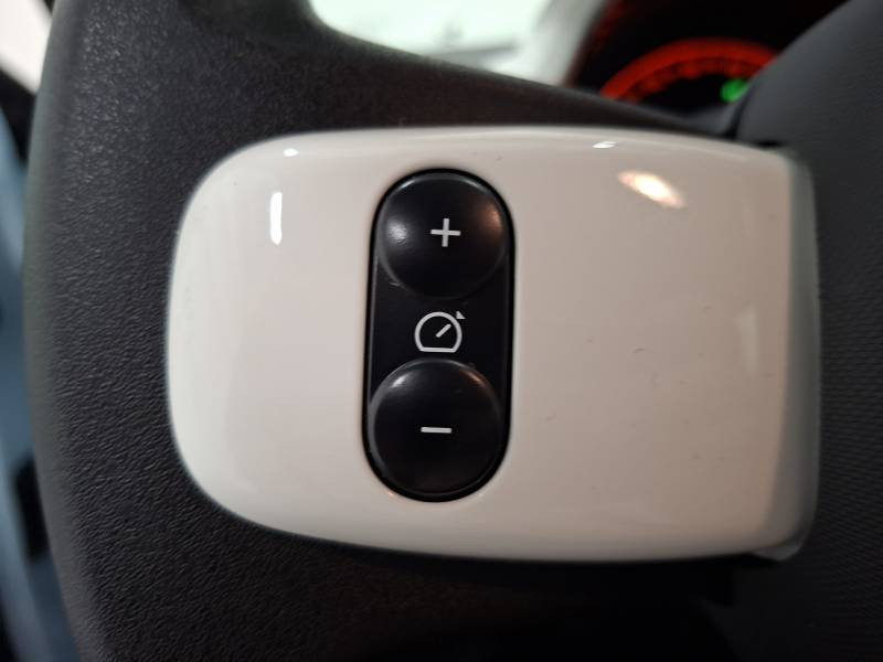 Renault Twingo III SCe 65 Equilibre 2023 - photo n°20 Renault Twingo III SCe 65 Equilibre  occasion à Muret - photo n°20