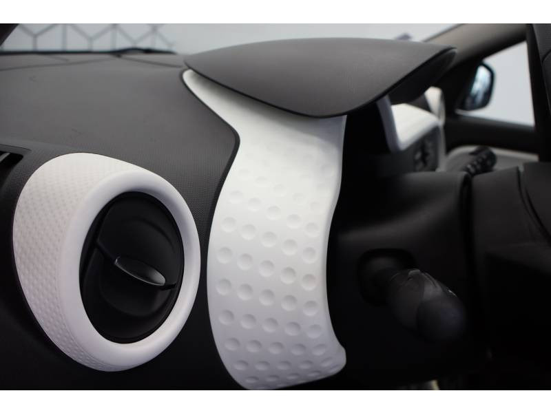 Renault Twingo III SCe 75 - 20 Zen 2020 - photo n°14 Renault Twingo III SCe 75 - 20 Zen  occasion à LESCAR - photo n°14