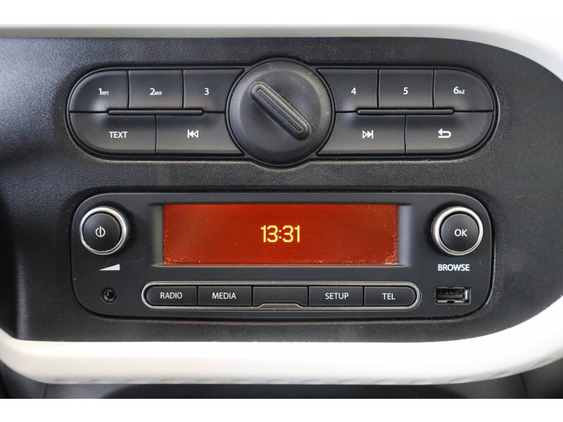 Renault Twingo III SCe 75 - 20 Zen 2020 - photo n°8 Renault Twingo III SCe 75 - 20 Zen  occasion à LESCAR - photo n°8