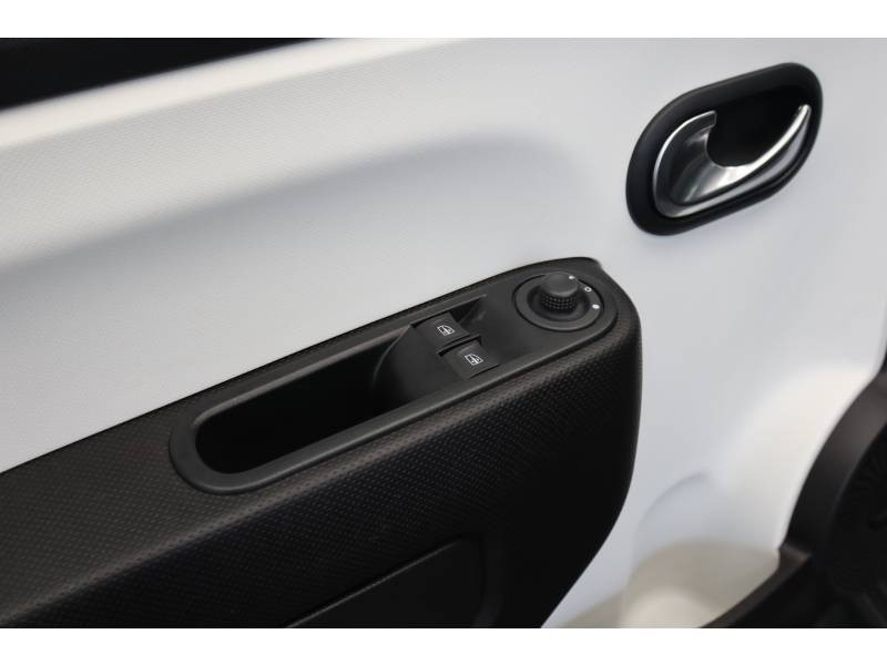 Renault Twingo III SCe 75 - 20 Zen 2020 - photo n°13 Renault Twingo III SCe 75 - 20 Zen  occasion à LESCAR - photo n°13