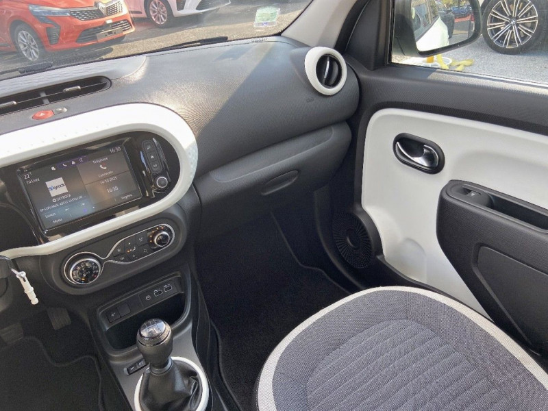 Renault Twingo SCe 65 EQUILIBRE Ecran Clim auto 1°Main 2023 - photo n°19 Renault Twingo SCe 65 EQUILIBRE Ecran Clim auto 1°Main  occasion à Lescure-d'Albigeois - photo n°19