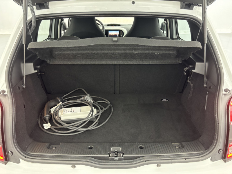 Renault Twingo Twingo III E-Tech Equilibre 5p 2022 - photo n°9 Renault Twingo Twingo III E-Tech Equilibre 5p  occasion à SAINT-GREGOIRE - photo n°9