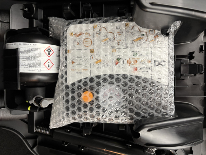 Renault Twingo Twingo III E-Tech Equilibre 5p 2022 - photo n°10 Renault Twingo Twingo III E-Tech Equilibre 5p  occasion à SAINT-GREGOIRE - photo n°10