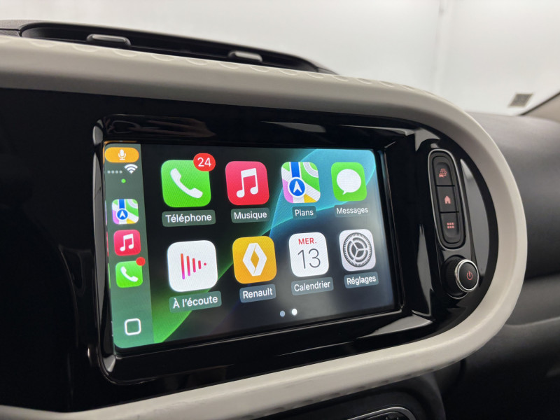 Renault Twingo Twingo III E-Tech Equilibre 5p 2022 - photo n°16 Renault Twingo Twingo III E-Tech Equilibre 5p  occasion à SAINT-GREGOIRE - photo n°16
