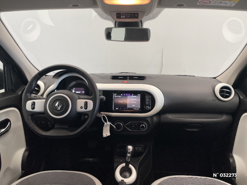 Renault Twingo Twingo III E-Tech Equilibre 2023 - photo n°9 Renault Twingo Twingo III E-Tech Equilibre  occasion à Seynod - photo n°9