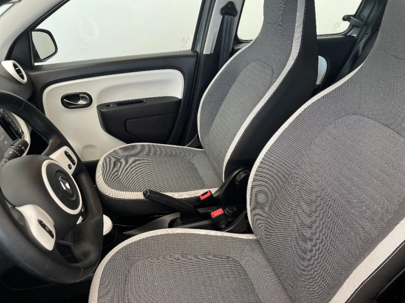 Renault Twingo Twingo III E-Tech Equilibre 2023 - photo n°18 Renault Twingo Twingo III E-Tech Equilibre  occasion à Seynod - photo n°18
