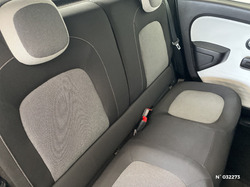 Renault Twingo Twingo III E-Tech Equilibre 2023 - photo n°11 Renault Twingo Twingo III E-Tech Equilibre  occasion à Seynod - photo n°11